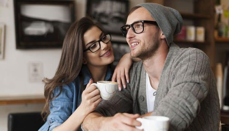 女性为何话多？21个原因及如何让她感受到被倾听